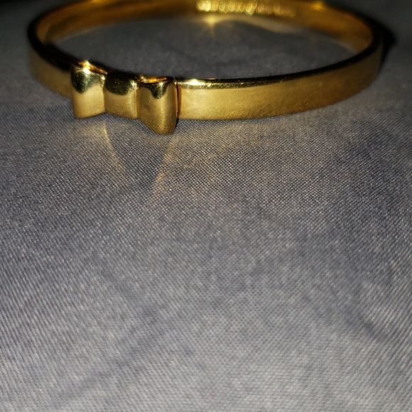 Kate Spade Bow Bangle - Picture 4 of 4